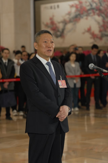 两会建言｜全国人大代表李长东：推动动力电池回收全链条一体化 构建全球标准与创新体系  第1张