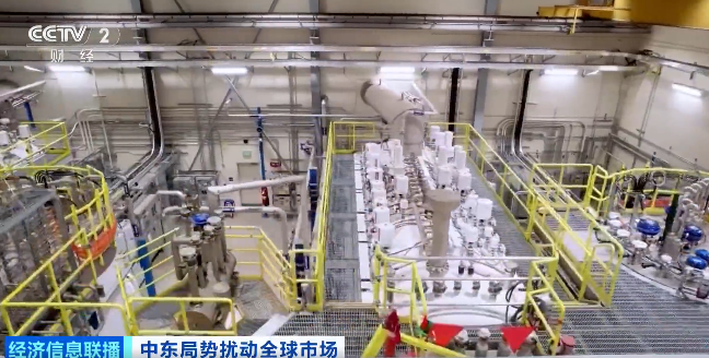 暴涨40%!霍尔木兹海峡“梗阻”,氦气供应链巨震……